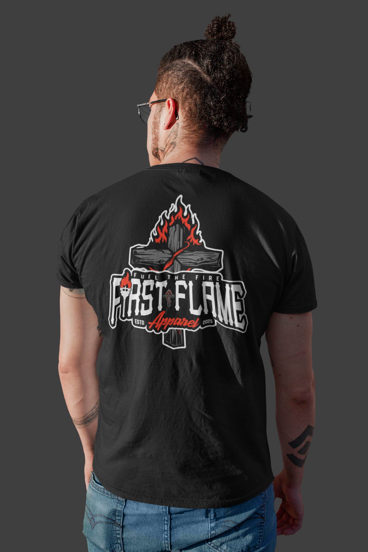 Signature Logo Tee-Black